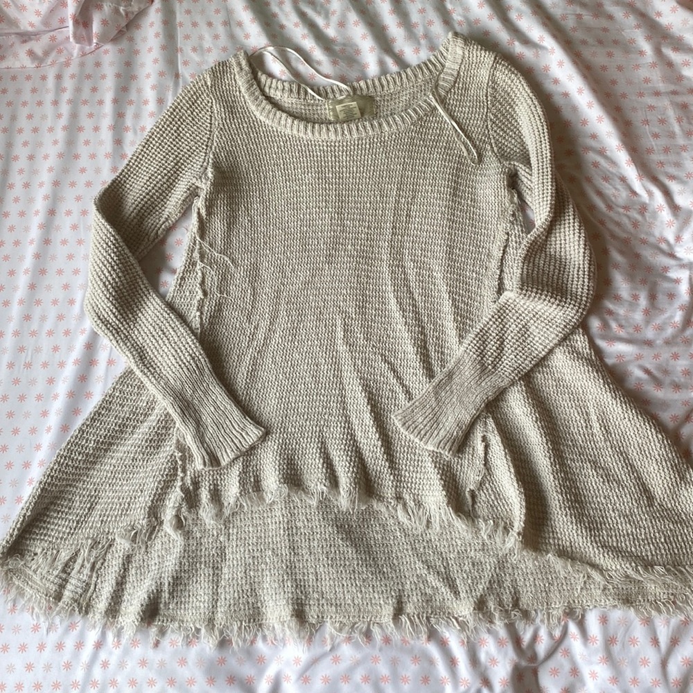 Ruby Moon Off-White Sweater (Small)